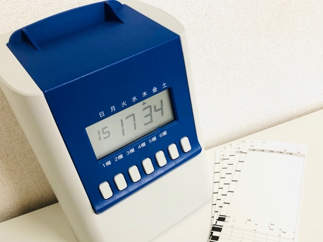 タイムカードと機械