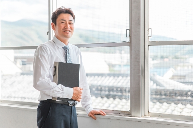 学習塾の男性